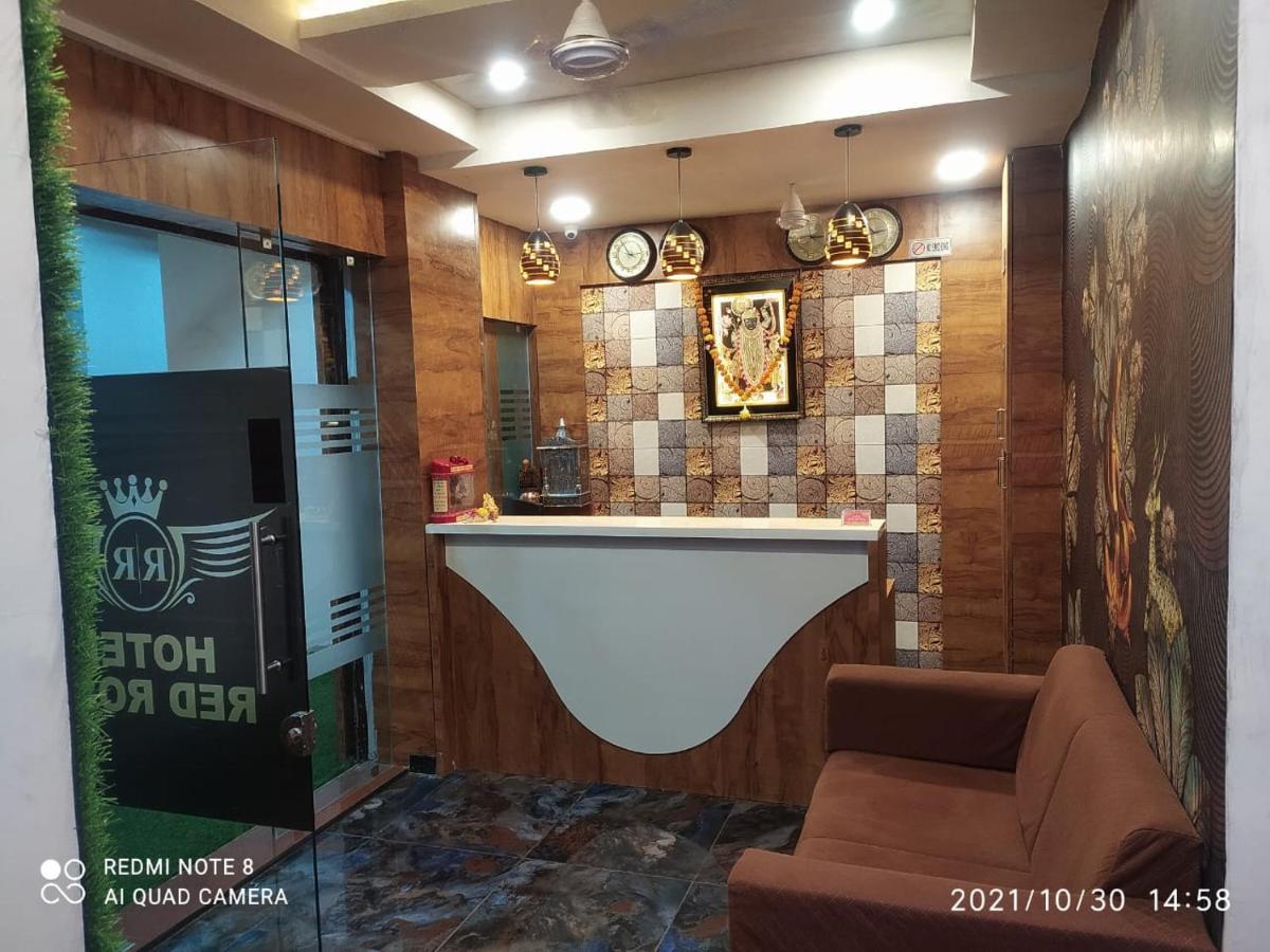 Hotel Red Rose Vadodara Esterno foto